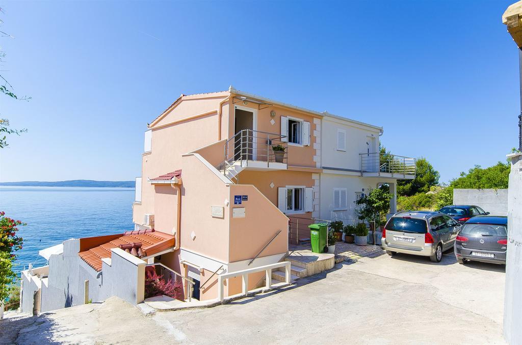 Apartments Nives Трогир Экстерьер фото
