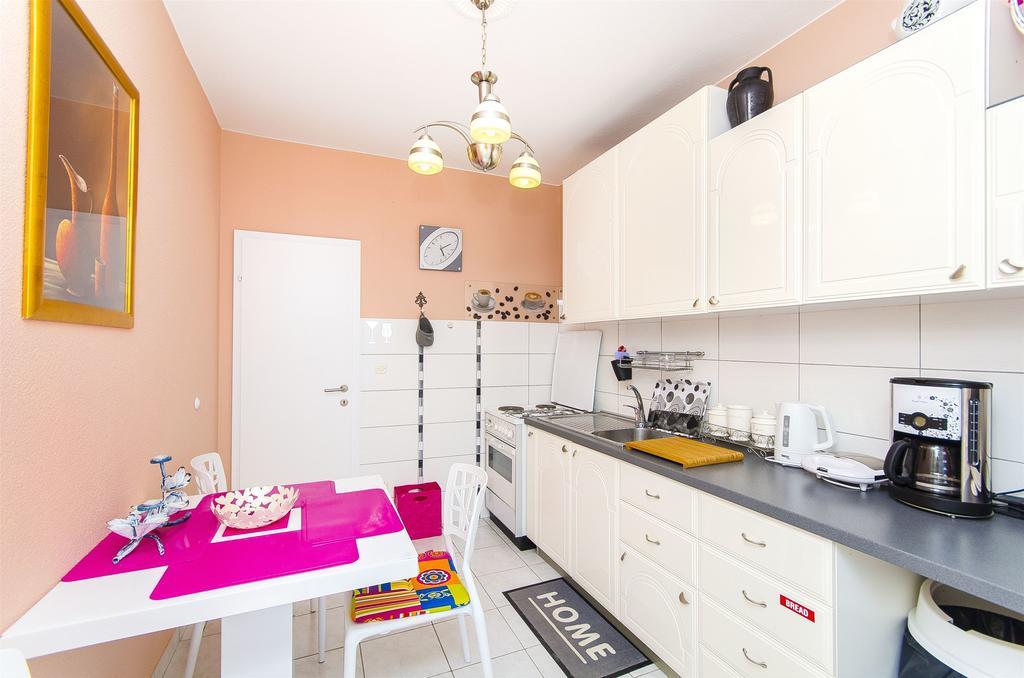 Apartments Nives Трогир Экстерьер фото