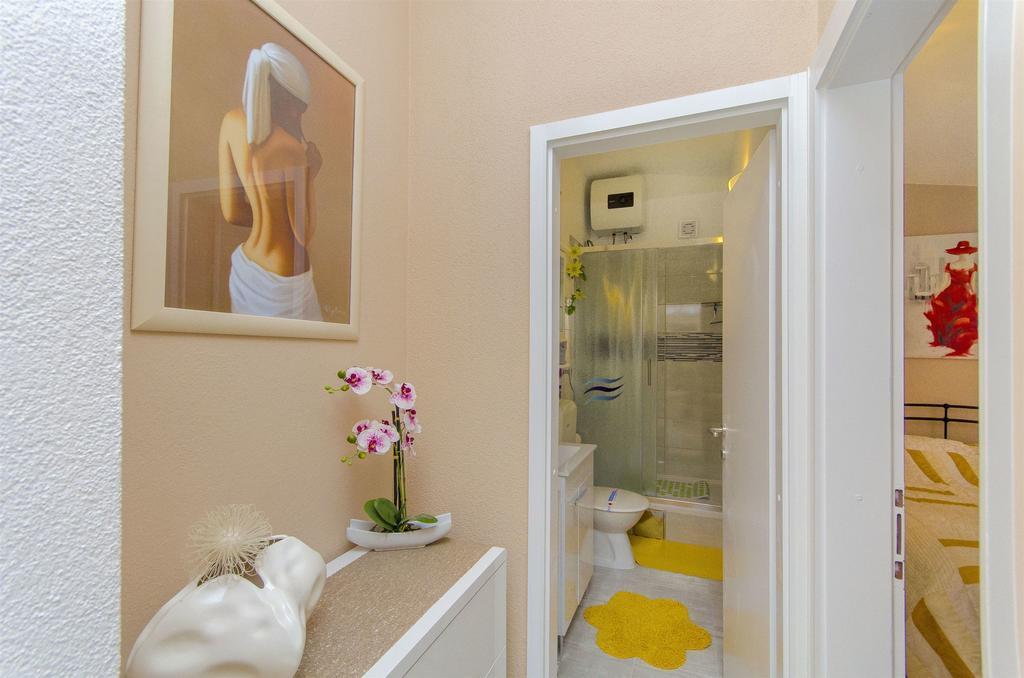 Apartments Nives Трогир Экстерьер фото