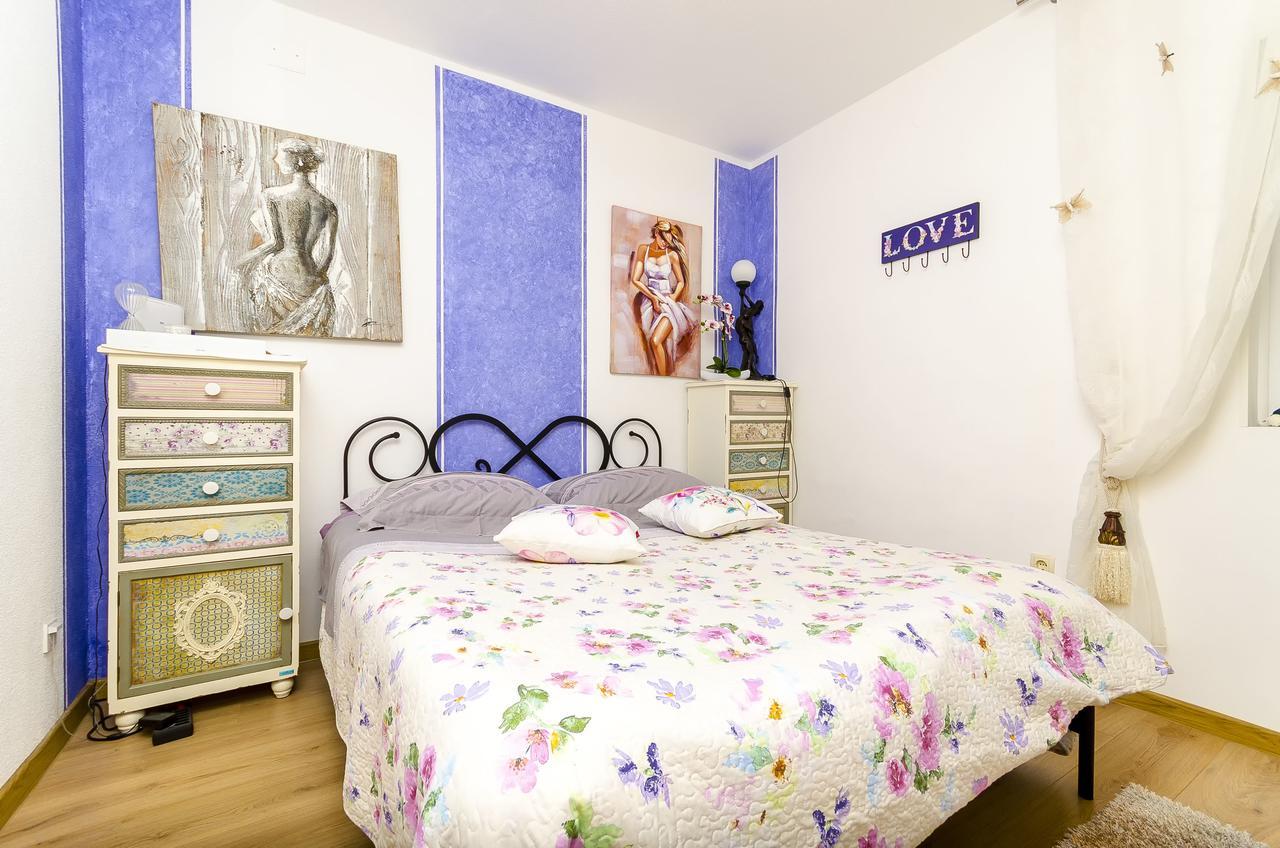 Apartments Nives Трогир Экстерьер фото