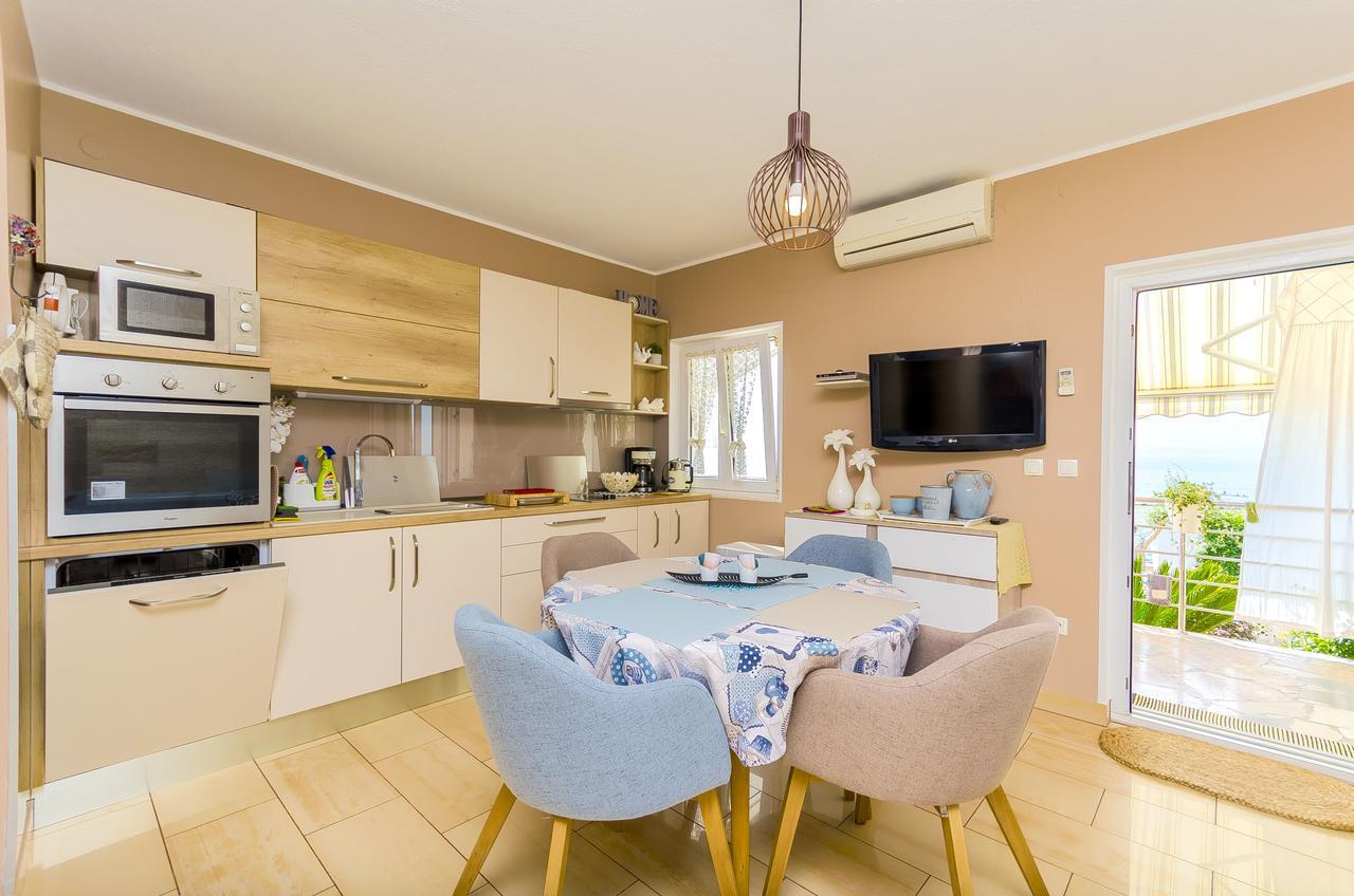 Apartments Nives Трогир Экстерьер фото